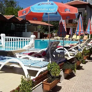 Arda Aparthotel