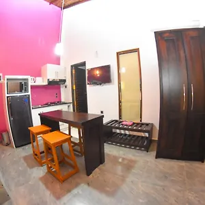 Staymo Meepura , Negombo Sri Lanka